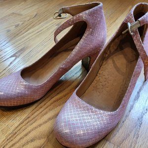 Chie Mihara Mary Janes 38 7 7.5